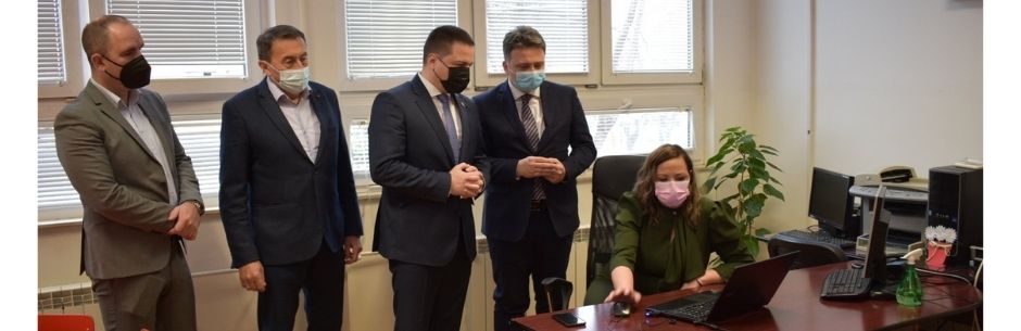 Електронско заказивање термина за упис у први разред ОШ путем Портала еУправа