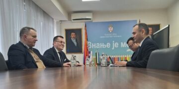 Министар Станковић са амбасадорoм Узбекистанa o сарадњи